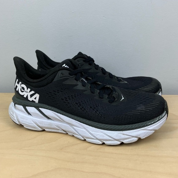 Hoka One One Shoes - Hoka One One Women’s Size 7.0 Clifton 7 Black & White Athletic Running Shoes